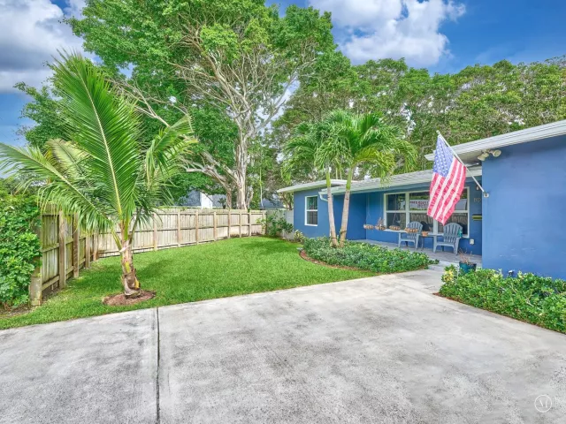 3-bedroom home for rent in Fort Lauderdale - 801 NE 15th Street - MondialRealty