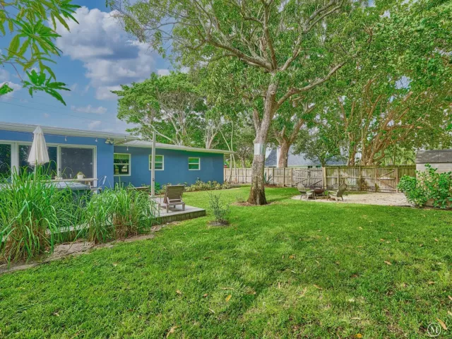 3-bedroom home for rent in Fort Lauderdale - 801 NE 15th Street - MondialRealty