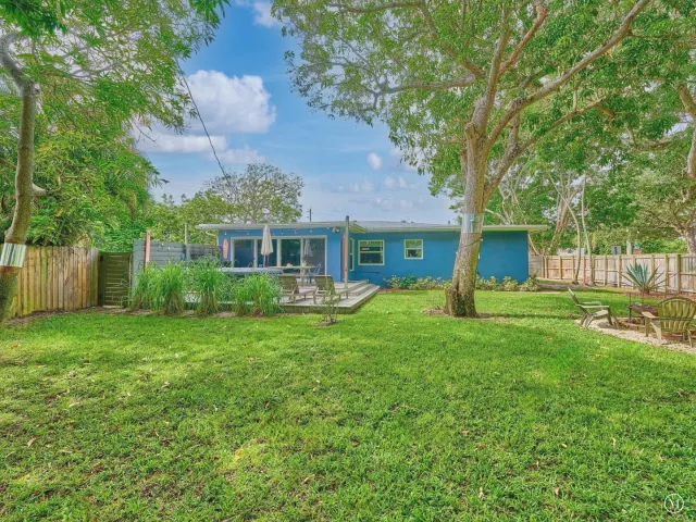 3-bedroom home for rent in Fort Lauderdale - 801 NE 15th Street - MondialRealty