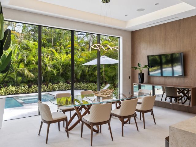 Home for sale at 354 NE 4th Street - photo 6378390