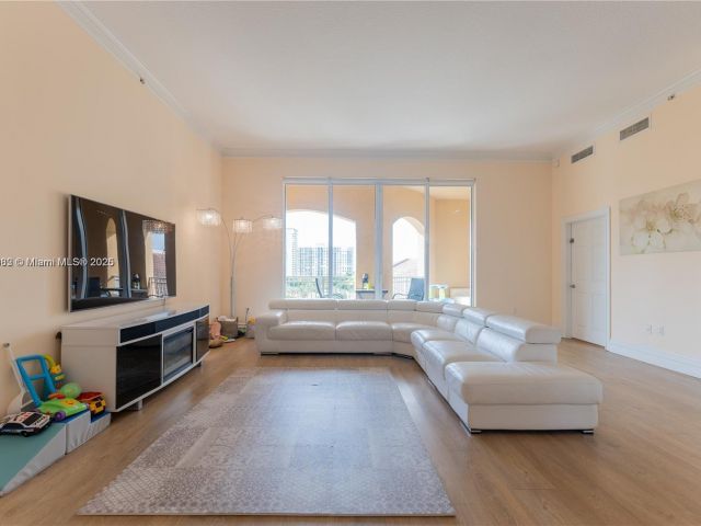 Apartment for sale  Unit #710 - photo 6366100