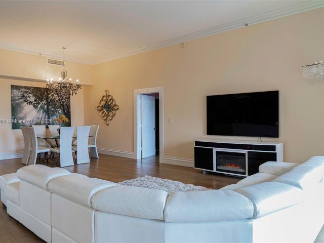 Apartment for sale  Unit #710 - photo 6366102