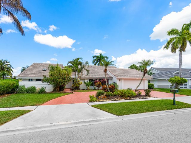 Home for rent at 10391 Boca Woods Lane - photo 6365874