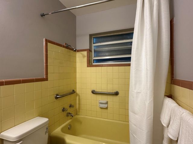 Home for rent at 415 49th Street - photo 6592593