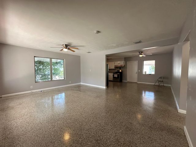 Home for rent at 415 49th Street - photo 6592604