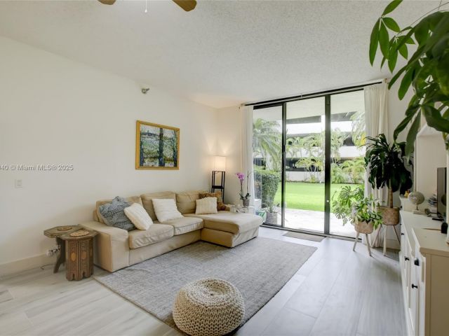 Apartment for sale  Unit #114 - photo 7440783