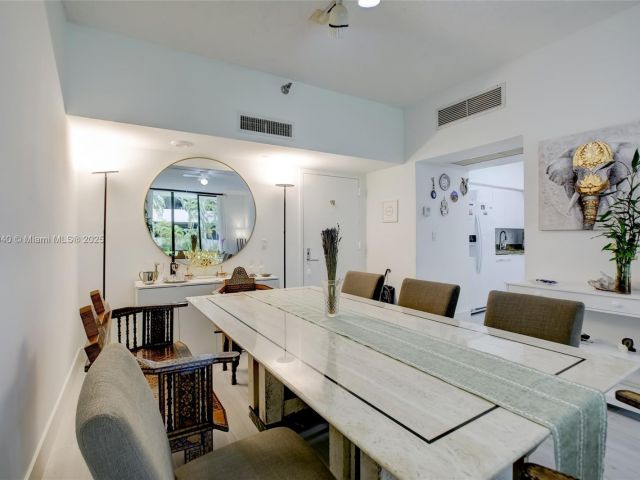 Apartment for sale  Unit #114 - photo 7440788