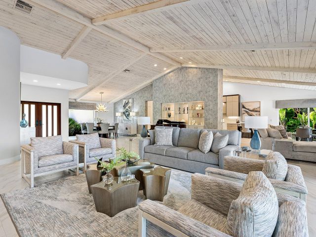 Home for sale at 4500 Bocaire Blvd Boulevard - photo 6370318