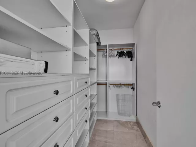3-bedroom condo for rent in Hallandale Beach - 1830 S Ocean Dr 3801 - MondialRealty