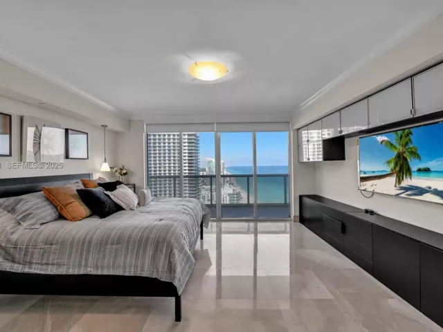 3-bedroom condo for rent in Hallandale Beach - 1830 S Ocean Dr 3801 - MondialRealty