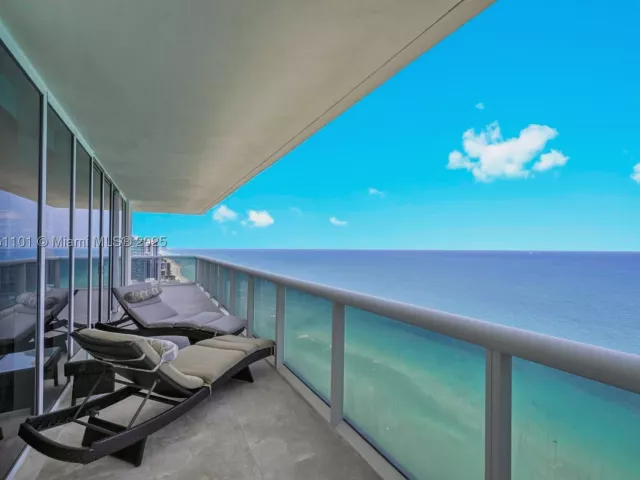 3-bedroom condo for rent in Hallandale Beach - 1830 S Ocean Dr 3801 - MondialRealty