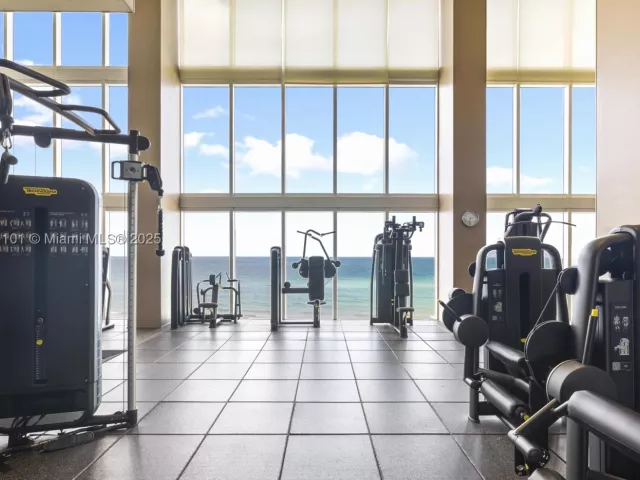 3-bedroom condo for rent in Hallandale Beach - 1830 S Ocean Dr 3801 - MondialRealty