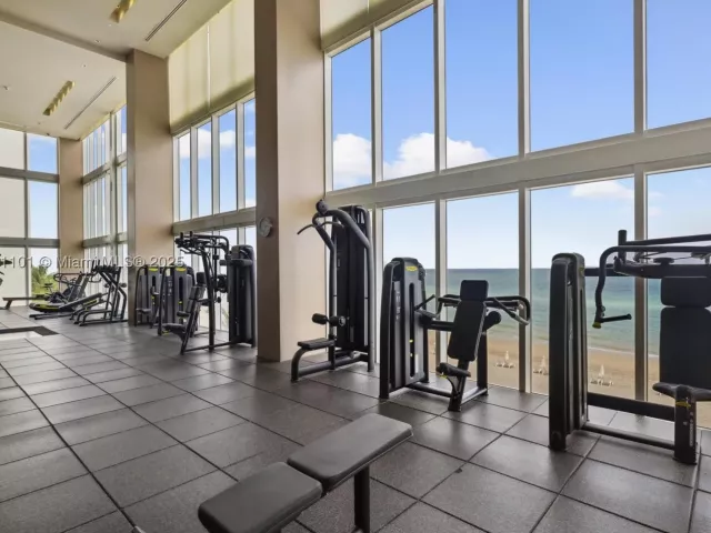 3-bedroom condo for rent in Hallandale Beach - 1830 S Ocean Dr 3801 - MondialRealty
