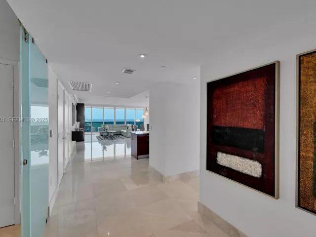 3-bedroom condo for rent in Hallandale Beach - 1830 S Ocean Dr 3801 - MondialRealty