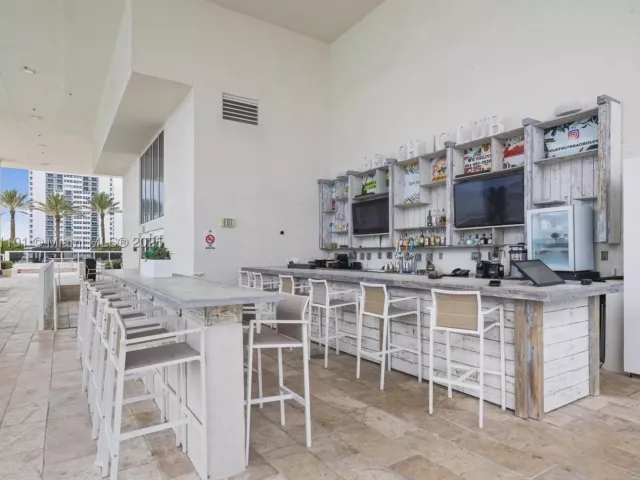 3-bedroom condo for rent in Hallandale Beach - 1830 S Ocean Dr 3801 - MondialRealty