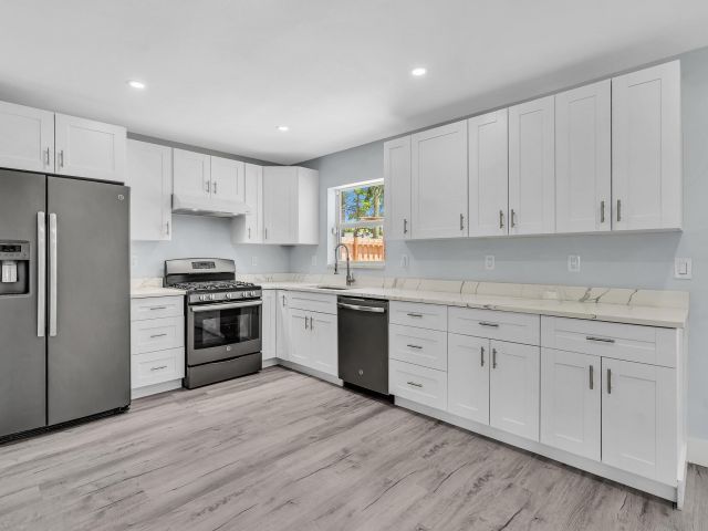 Home for sale at 2920 NE 8th Terrace - photo 6381923