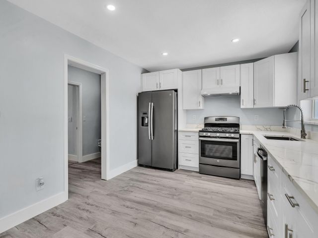 Home for sale at 2920 NE 8th Terrace - photo 6381924