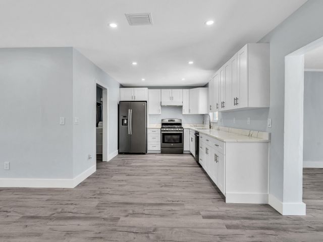 Home for sale at 2920 NE 8th Terrace - photo 6381926