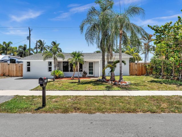 Home for sale at 2920 NE 8th Terrace - photo 6381942