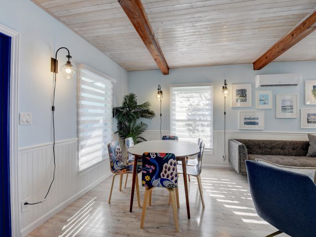 Home for rent at 212 SW 1st Avenue - photo 6425854