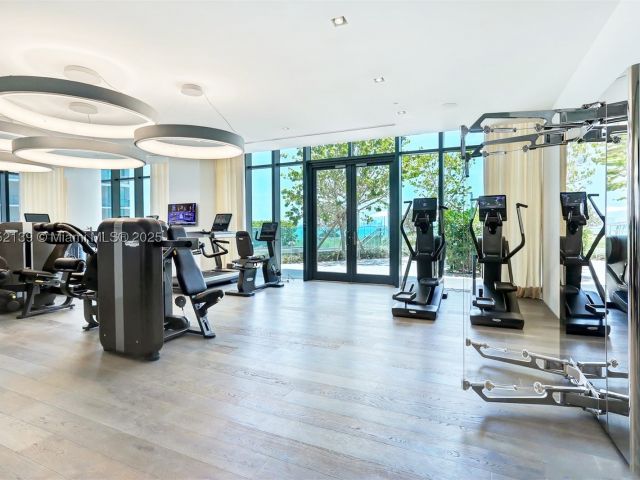 4-bedroom condo for sale in Miami - 480 NE 31st St 3301 - MondialRealty