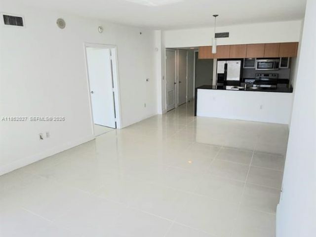 1-bedroom condo for sale in Miami - 1750 N Bayshore Dr 2010 - MondialRealty