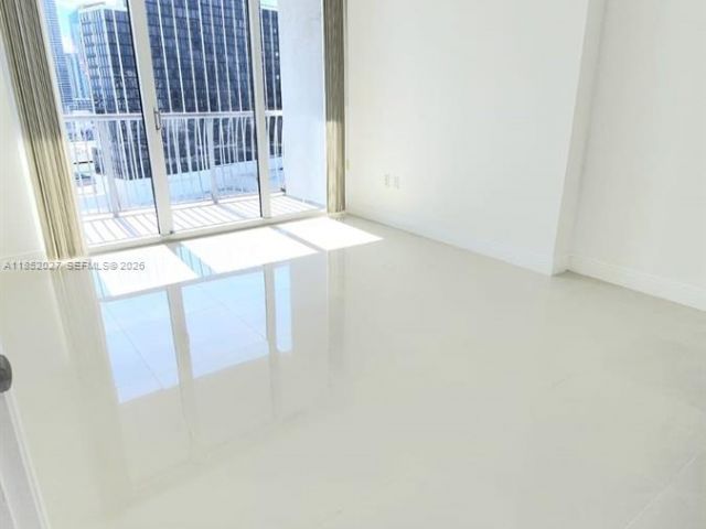 1-bedroom condo for sale in Miami - 1750 N Bayshore Dr 2010 - MondialRealty