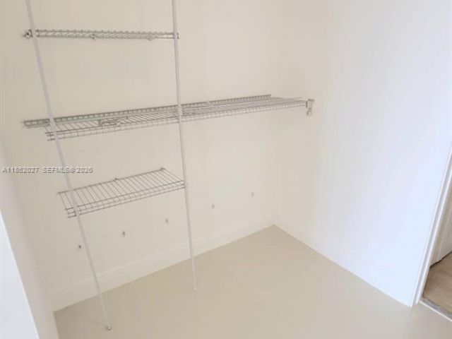 1-bedroom condo for sale in Miami - 1750 N Bayshore Dr 2010 - MondialRealty