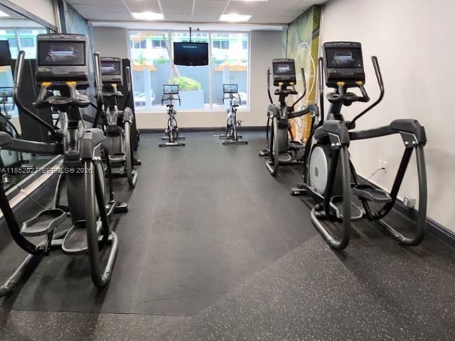 1-bedroom condo for sale in Miami - 1750 N Bayshore Dr 2010 - MondialRealty