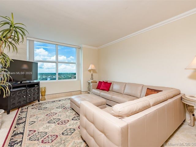 Apartment for rent  Unit #9E - photo 6385550