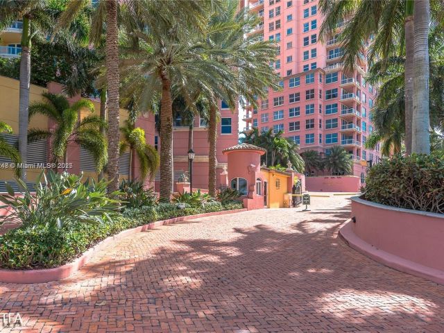 Apartment for rent  Unit #9E - photo 6385555