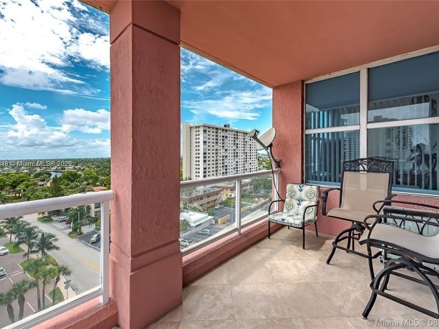 Apartment for rent  Unit #9E - photo 6385562