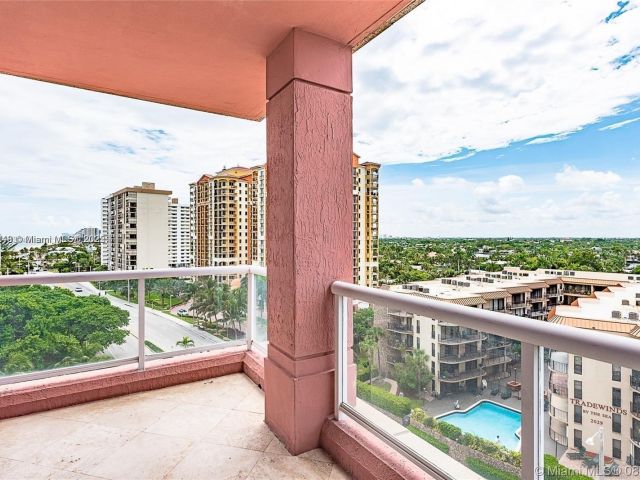 Apartment for rent  Unit #9E - photo 6385563