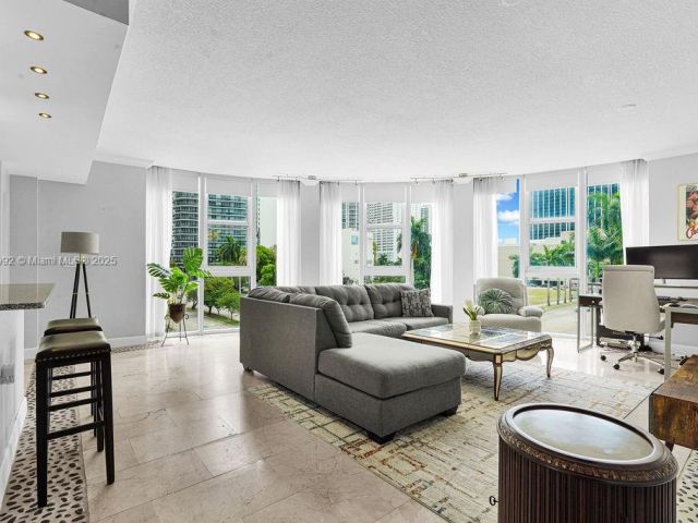 Apartment for sale  Unit #306 - photo 7444173