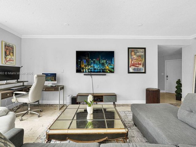 Apartment for sale  Unit #306 - photo 7444190