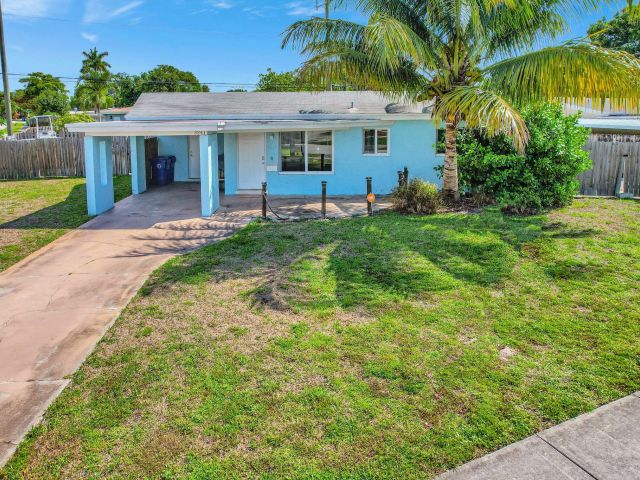 Home for rent at 3241 SW 19 Street - photo 6374717