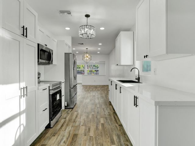 Home for sale at 11 NW 117th Street - photo 6378736