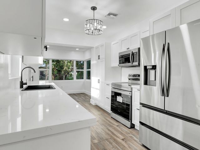 Home for sale at 11 NW 117th Street - photo 6378737