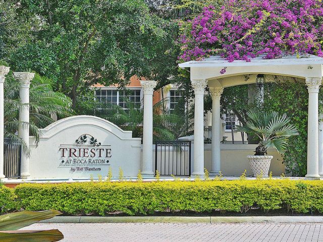 Home for rent at 5510 NE Trieste Terrace - photo 6378236