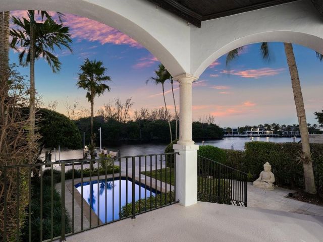 3-bedroom home for sale in Deerfield Beach - 549 NE 19th Avenue C - MondialRealty