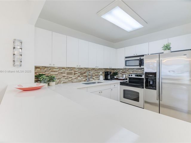 Apartment for sale  Unit #523 - photo 6378834