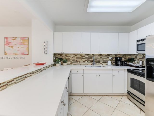 Apartment for sale  Unit #523 - photo 6378835