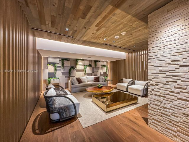 Apartment for sale  Unit #523 - photo 6378837