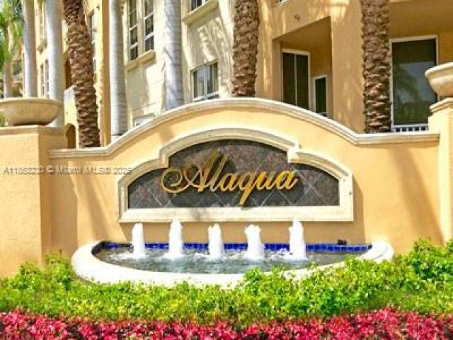 1-bedroom condo for sale in Aventura - 3001 NE 185th St 638 - MondialRealty