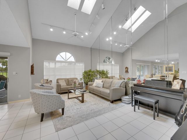 Home for rent at 17094 Boca Club Boulevard 4 - photo 6391620