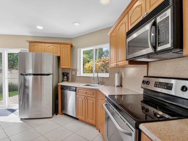 Home for sale at 6290 Sweet Maple Lane - photo 6391509