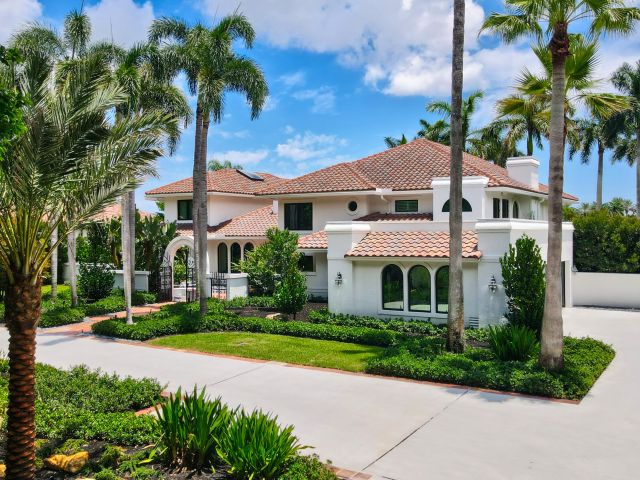 Home for sale at 18743 Long Lake Drive - photo 6937085