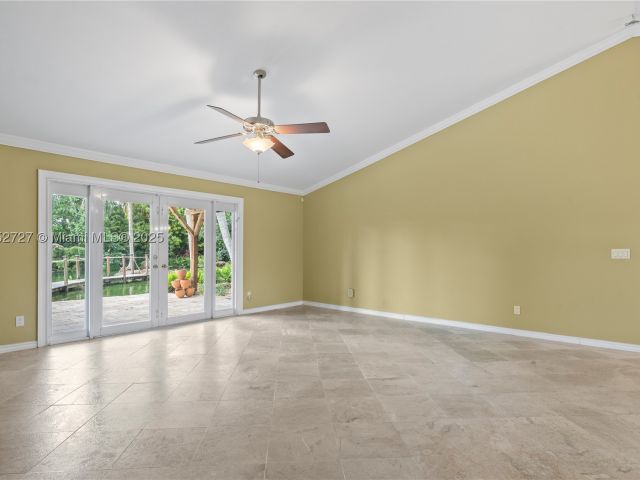 5-bedroom home for sale in Homestead - 27800 SW 182nd Ave - MondialRealty