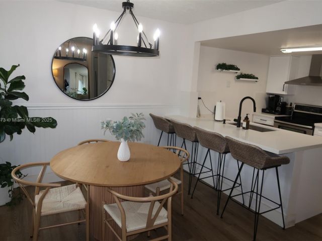 2-bedroom home for rent in Miami - 4530 SW 68th Ct Cir 35-6 - MondialRealty