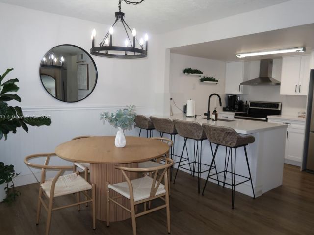 2-bedroom home for rent in Miami - 4530 SW 68th Ct Cir 35-6 - MondialRealty